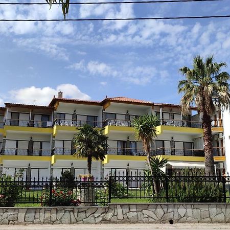 Villa Christina Sea Side A Hanioti Ngoại thất bức ảnh