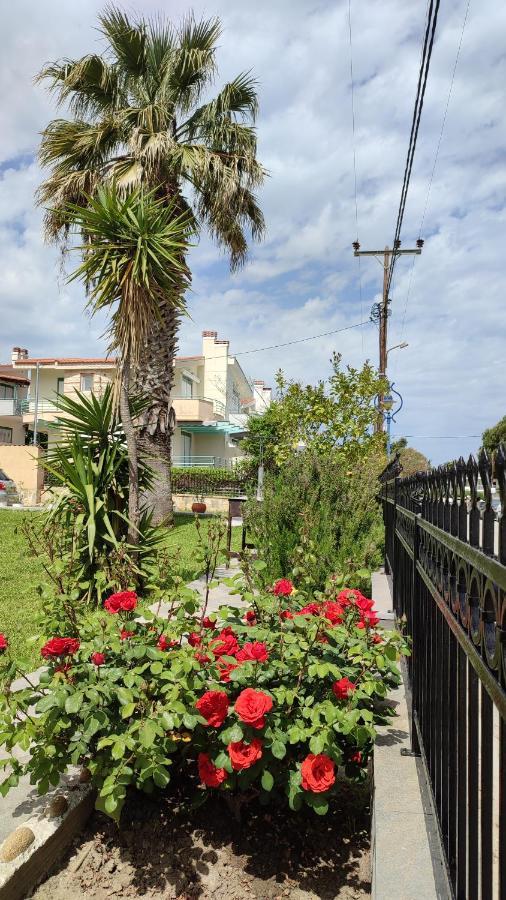 Villa Christina Sea Side A Hanioti Ngoại thất bức ảnh
