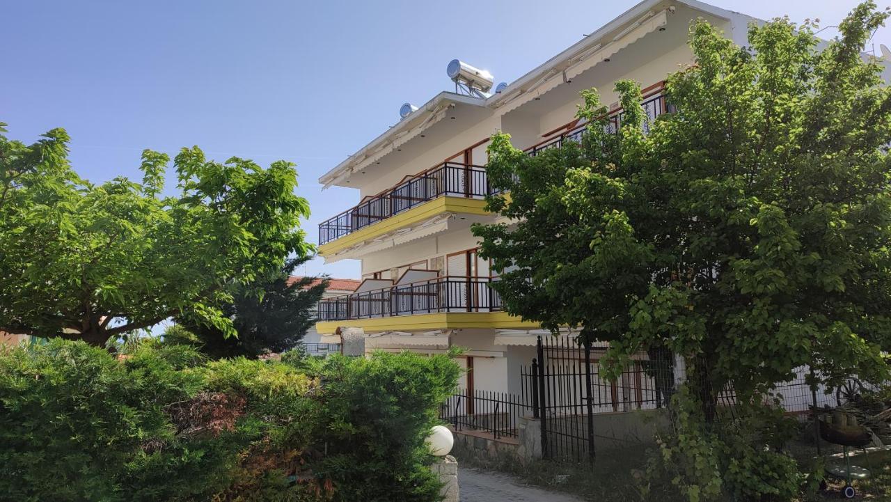 Villa Christina Sea Side A Hanioti Ngoại thất bức ảnh