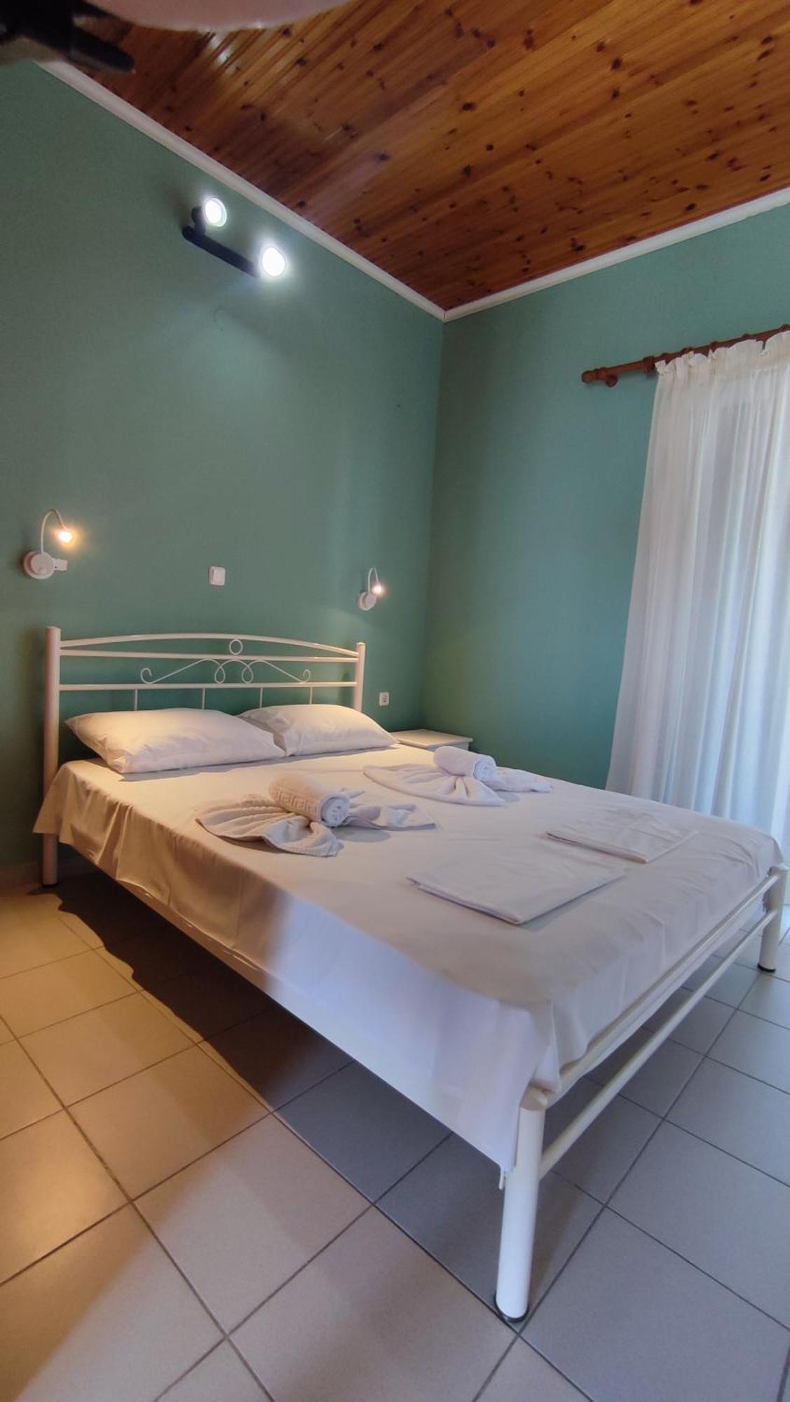 Villa Christina Sea Side A Hanioti Ngoại thất bức ảnh