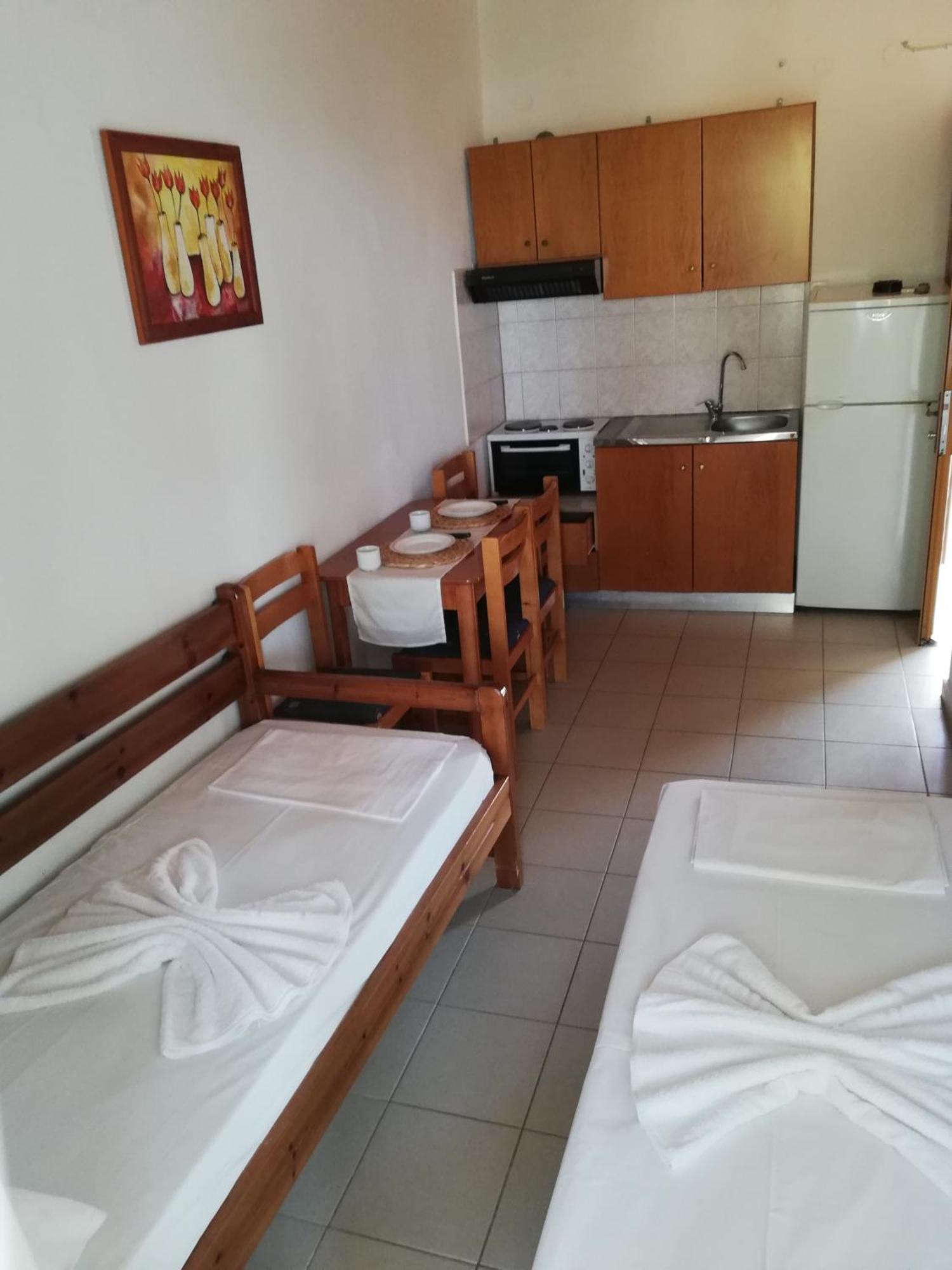 Villa Christina Sea Side A Hanioti Ngoại thất bức ảnh